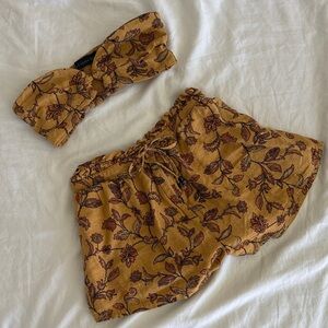House of Harlow 1960 Mustard and Brown Floral Set